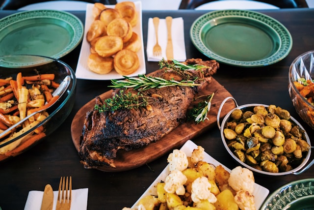 Dining at Cedar Lodge Care Home